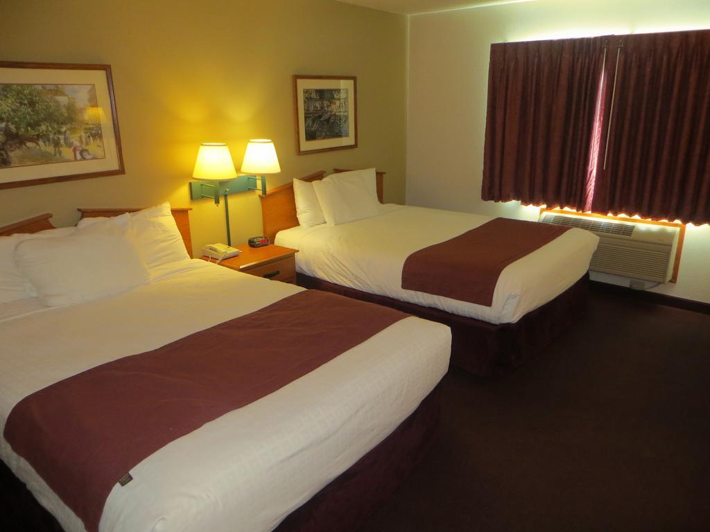 Americinn By Wyndham Manitowoc Phòng bức ảnh